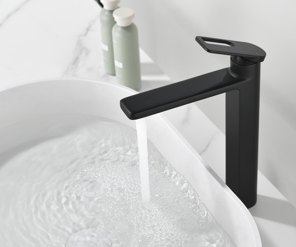 смеситель для раковины BLACK&WHITE GF-7203-MB